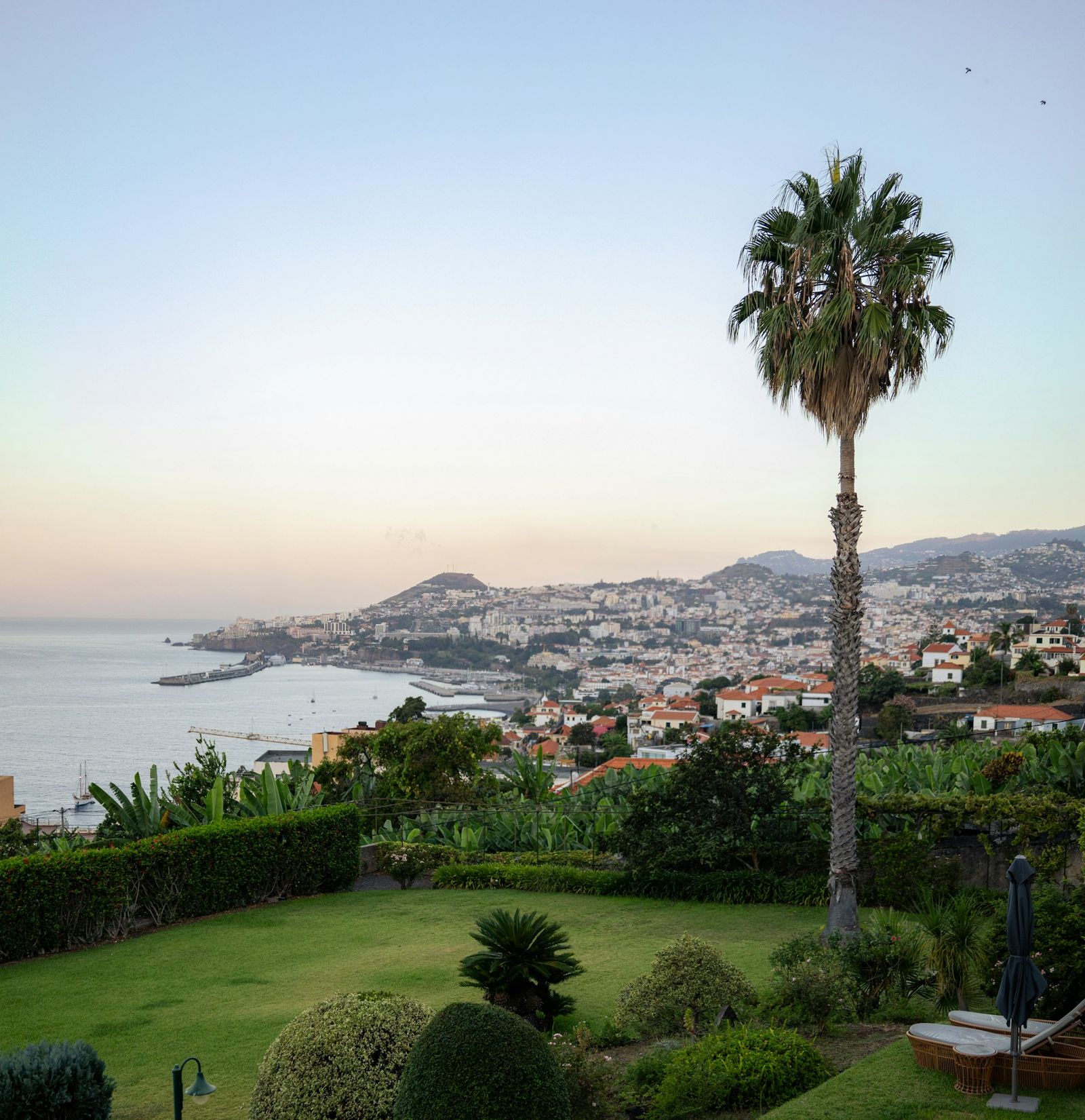 Uitzicht over Funchal en de baai van Madeira